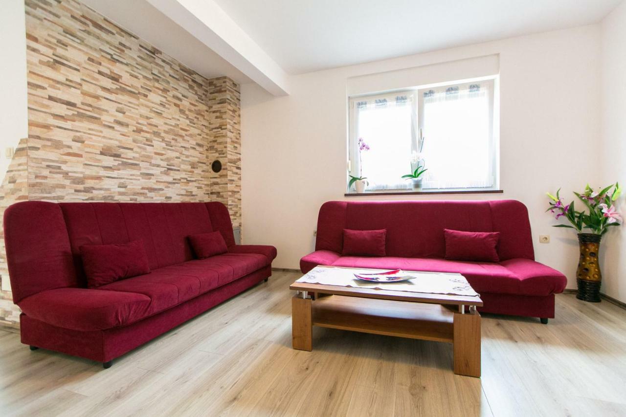 Amela Apartment Pula Exterior photo