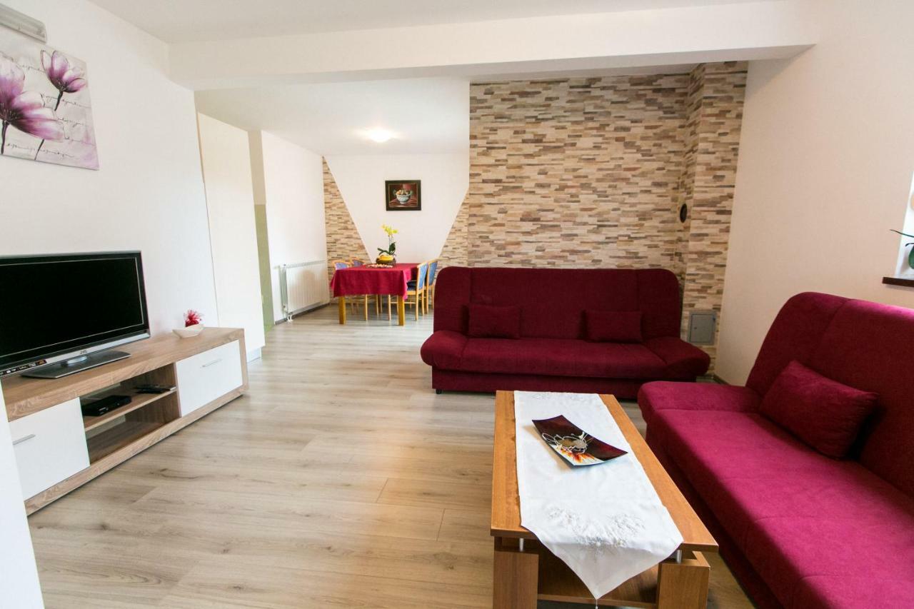 Amela Apartment Pula Exterior photo